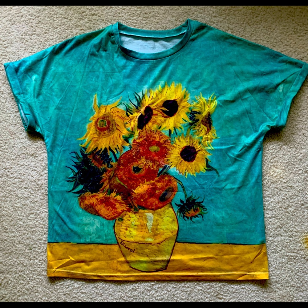 Van Gogh sunflowers top. Never worn. XL